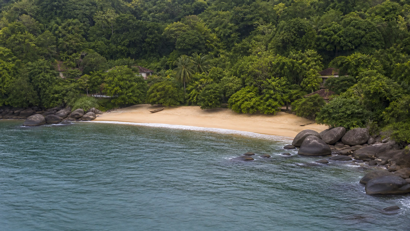 Praia dos Calhaus