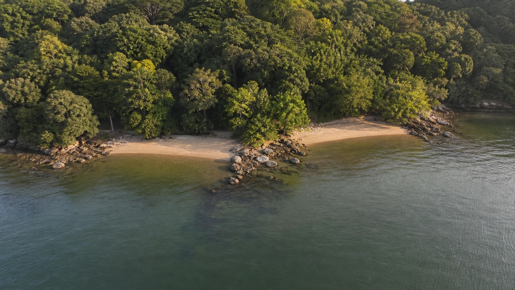 Praias de Moema e Iracema